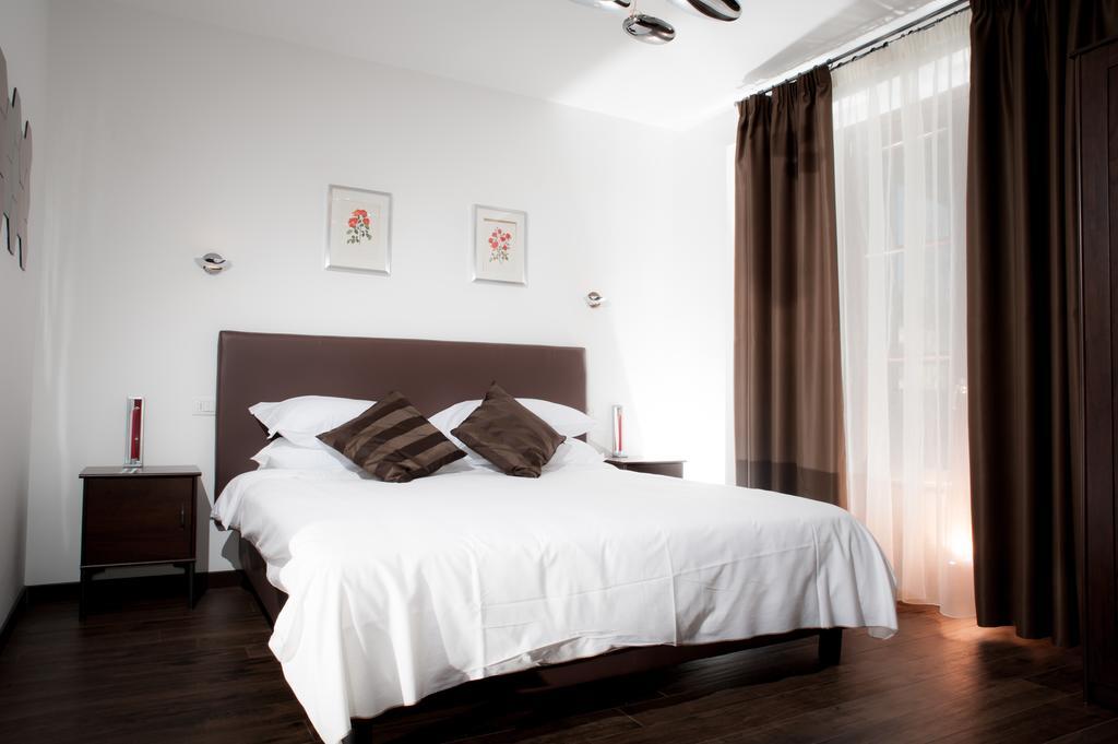 Casa Rosa Bed & Breakfast Сан Джулиано Миланезе Стая снимка